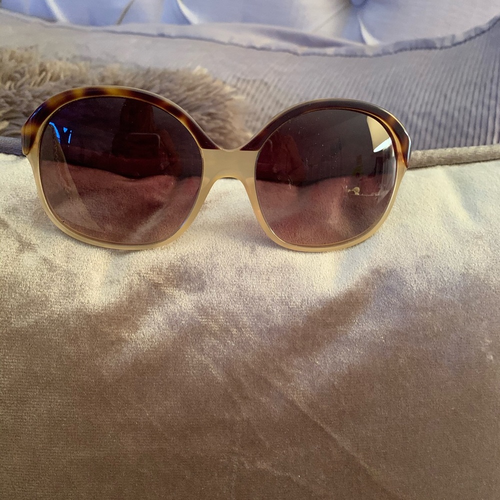 DESIGNER SUNGLASSES